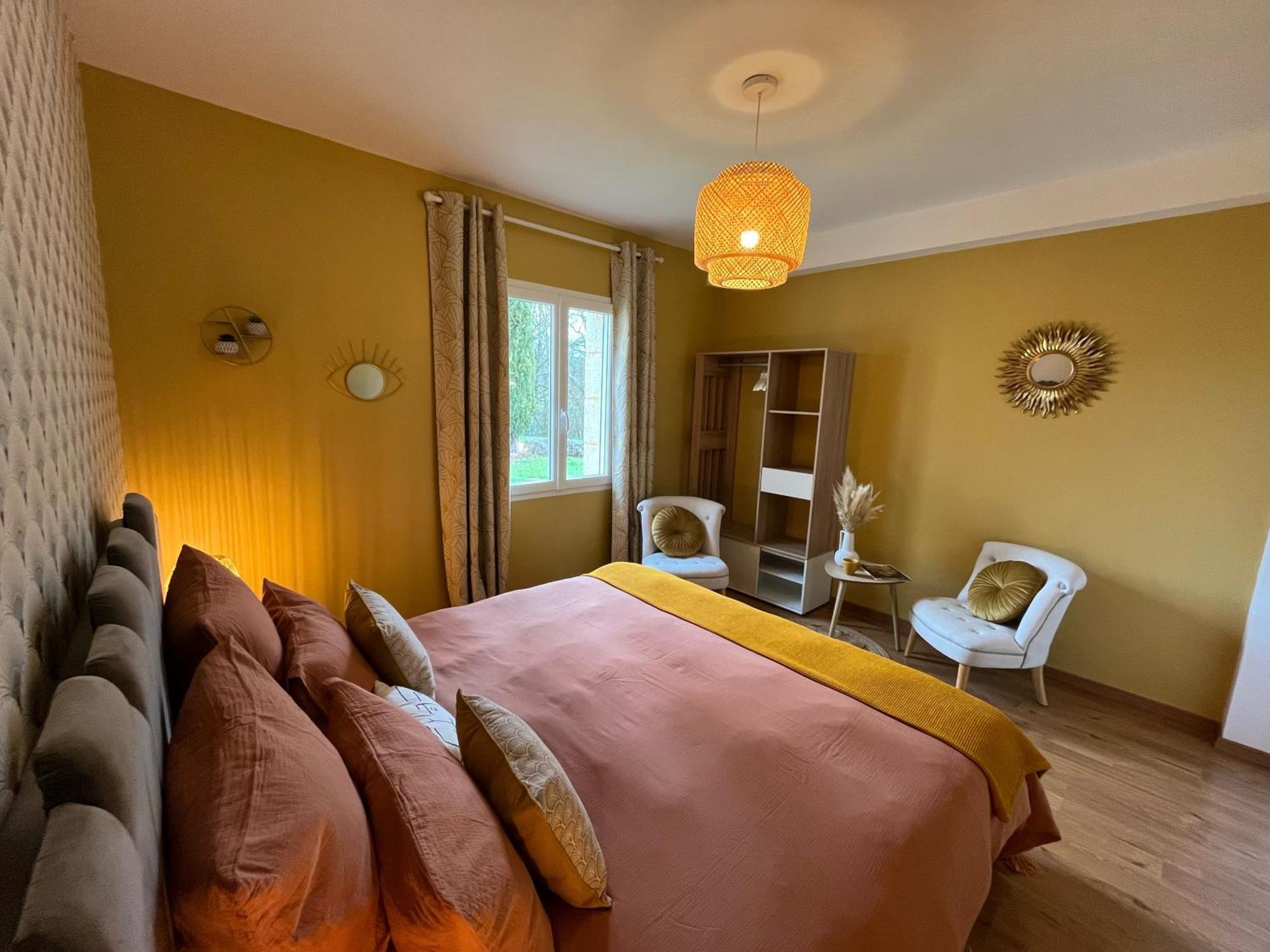 Les Chenes Rouges Bed & Breakfast Veyrines-de-Domme Dış mekan fotoğraf