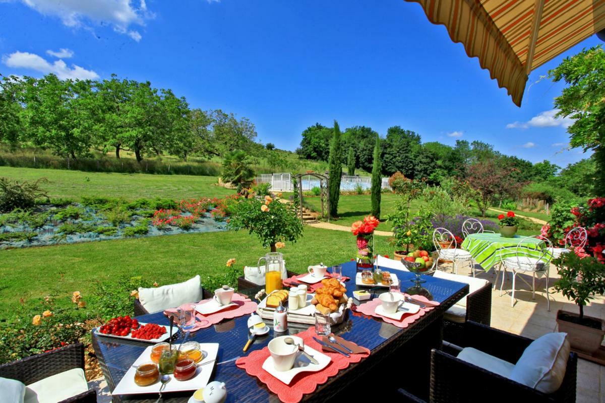 Les Chenes Rouges Bed & Breakfast Veyrines-de-Domme Dış mekan fotoğraf